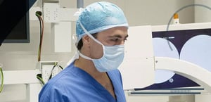 chirurgo-scelta-tecnica-correttiva-alluce-valgo-min