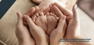 piede-e-caviglia-del-bambino-min
