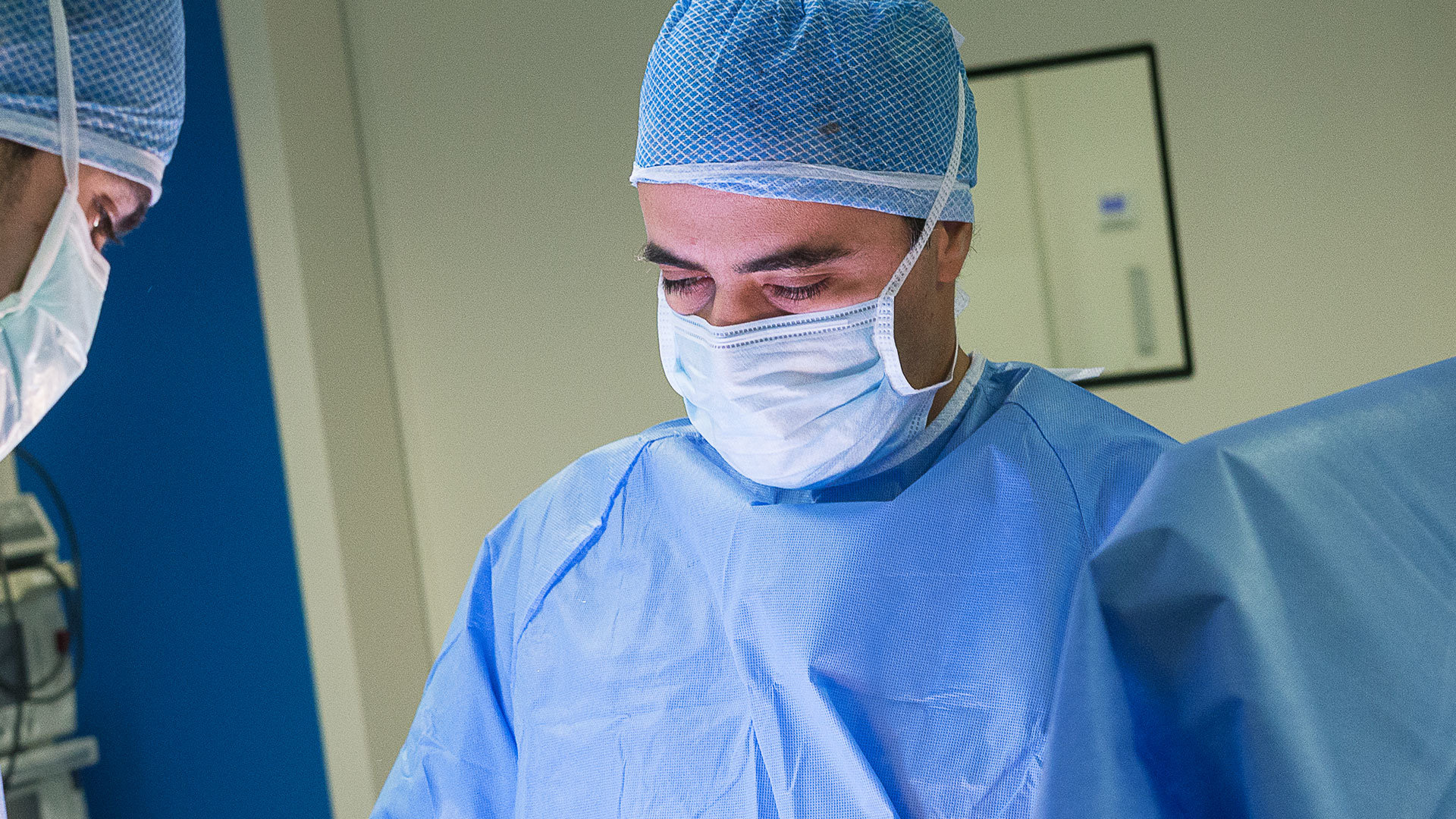 Dr. Federico Usuelli in sala operatoria